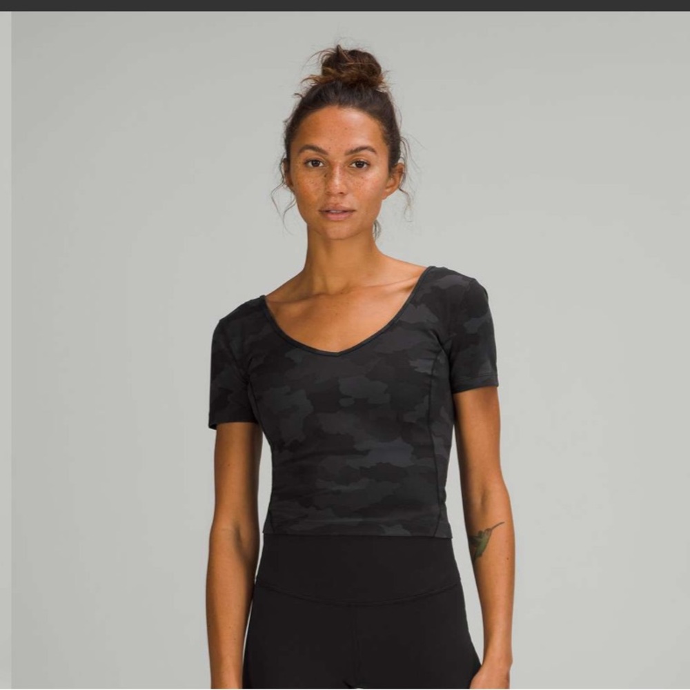 Lululemon Align T-Shirt Heritage 365 Camo Deep Coal Multi
